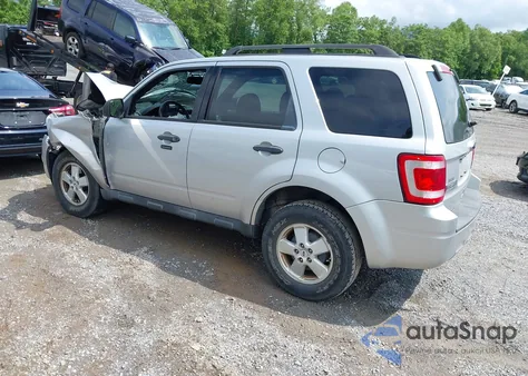 2011 Ford Escape Xlt z USA, uszkodzony, nr VIN 1FMCU9D7XBKB29282